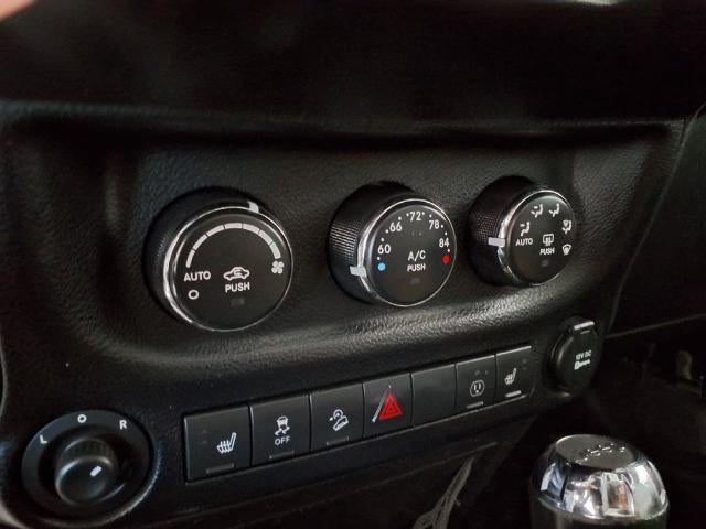2014 Jeep Wrangler Unlimited 4WD 4dr Sahara