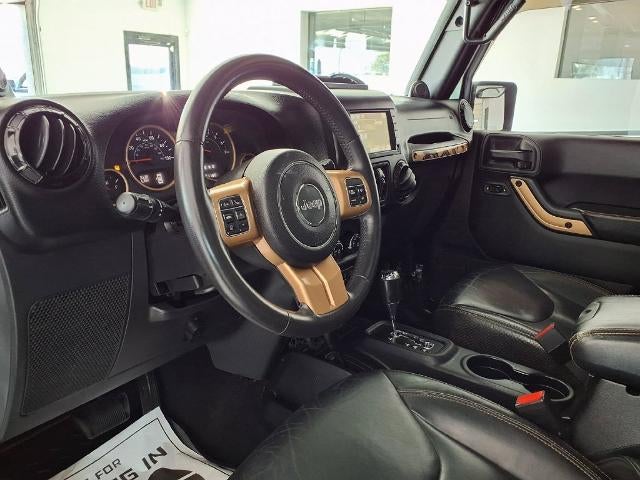 2014 Jeep Wrangler Unlimited 4WD 4dr Sahara