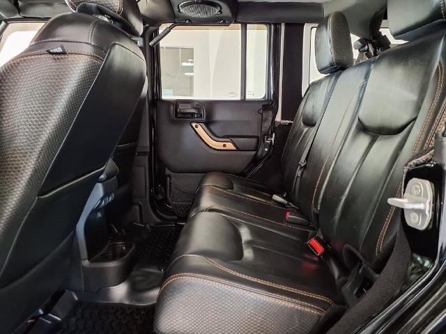 2014 Jeep Wrangler Unlimited 4WD 4dr Sahara