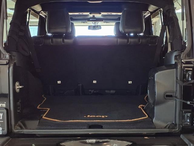 2014 Jeep Wrangler Unlimited 4WD 4dr Sahara