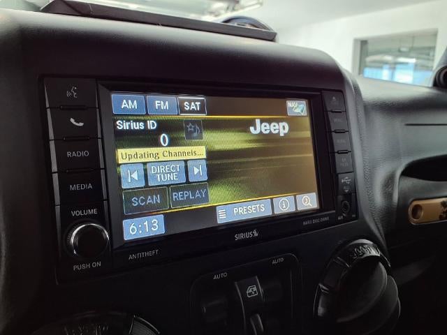 2014 Jeep Wrangler Unlimited 4WD 4dr Sahara