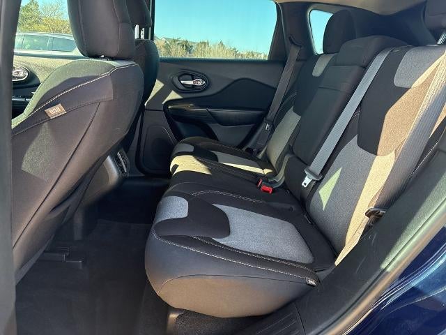 2014 Jeep Cherokee 4WD 4dr Sport