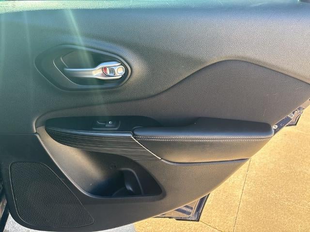 2014 Jeep Cherokee 4WD 4dr Sport