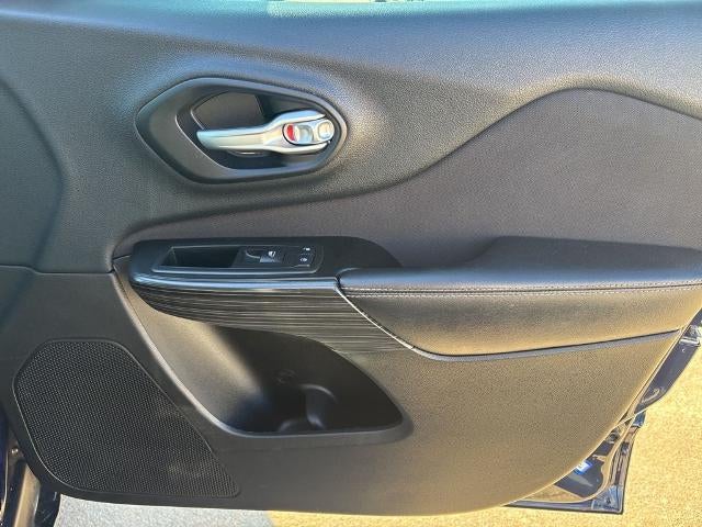 2014 Jeep Cherokee 4WD 4dr Sport