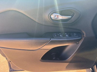 2014 Jeep Cherokee 4WD 4dr Sport