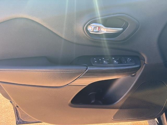 2014 Jeep Cherokee 4WD 4dr Sport