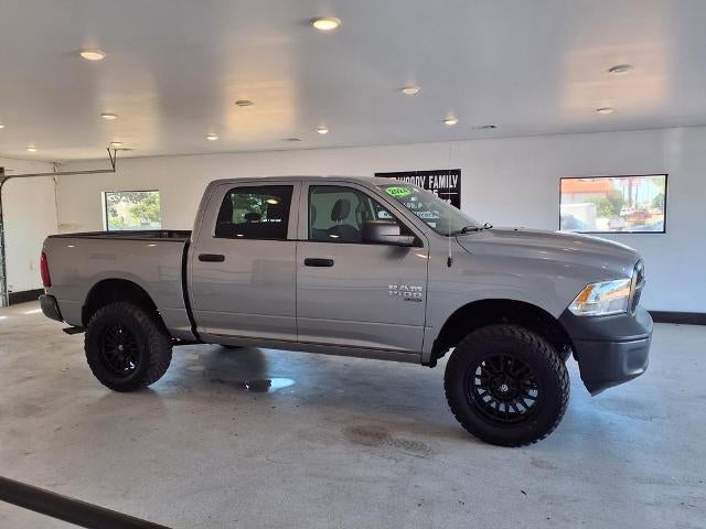 2024 RAM 1500 Classic Tradesman 4x4 Crew Cab 5'7" Box