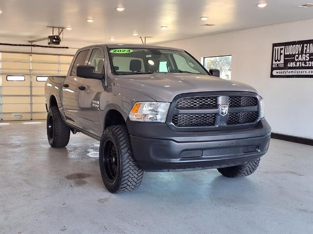 2024 RAM 1500 Classic Tradesman 4x4 Crew Cab 5'7" Box