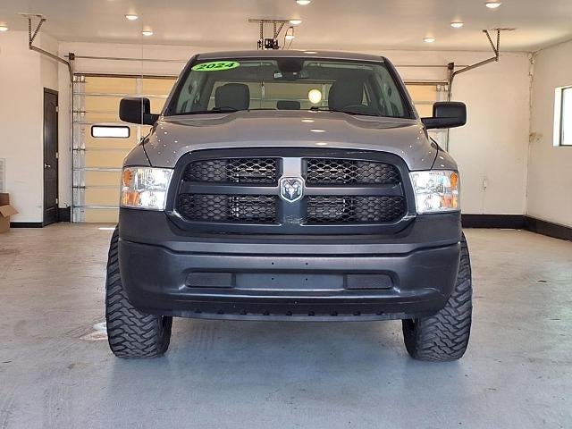 2024 RAM 1500 Classic Tradesman 4x4 Crew Cab 5'7" Box