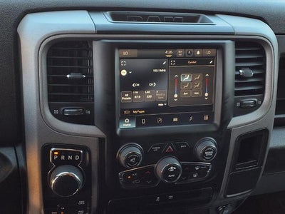 2024 RAM 1500 Classic Tradesman 4x4 Crew Cab 5'7" Box
