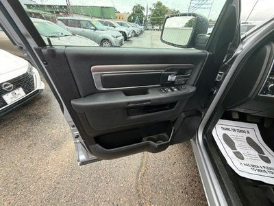 2024 RAM 1500 Classic Warlock 4x4 Crew Cab 5'7" Box