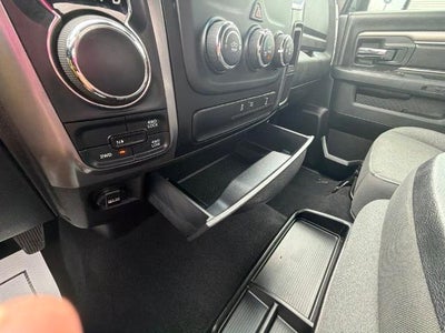 2024 RAM 1500 Classic Warlock 4x4 Crew Cab 5'7" Box