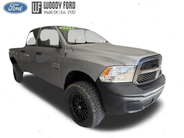 2024 RAM 1500 Classic Warlock 4x4 Crew Cab 5'7" Box