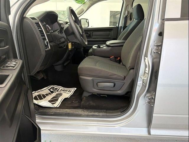 2024 RAM 1500 Classic Warlock 4x4 Crew Cab 5'7" Box