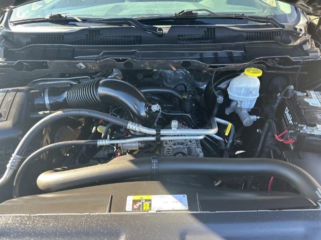 2020 RAM 1500 Classic SLT 4x4 Crew Cab 6'4" Box