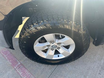 2020 RAM 1500 Classic SLT 4x4 Crew Cab 6'4" Box