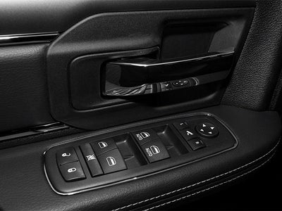 2013 RAM 1500 4WD Crew Cab 6.4 Ft Box Laramie