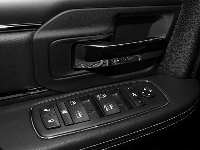 2013 RAM 1500 4WD Crew Cab 6.4 Ft Box Laramie