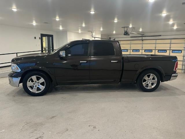 2016 RAM 1500 4WD Crew Cab 6.4 Ft Box Laramie