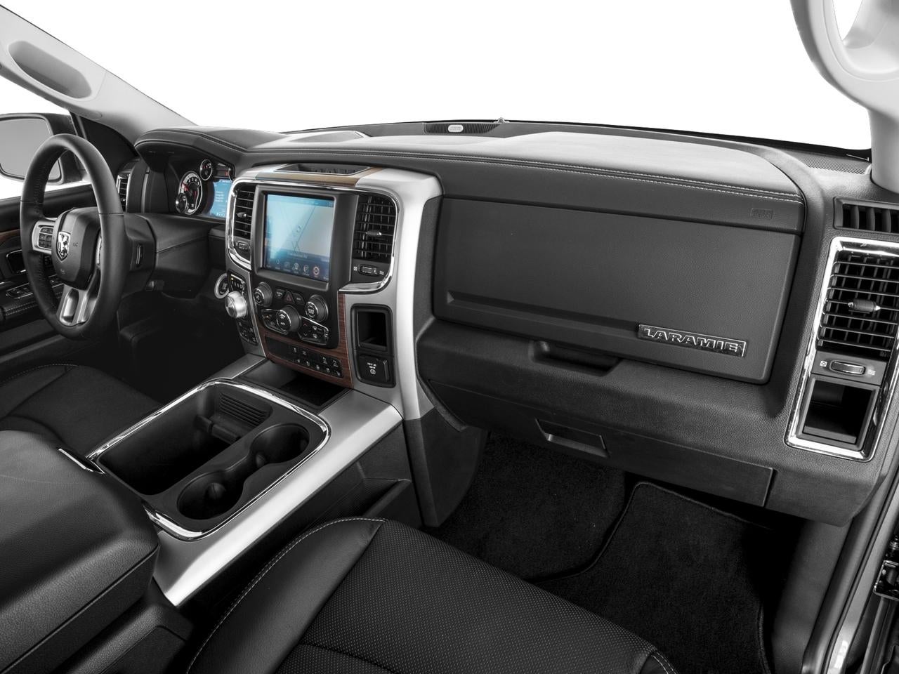 2016 RAM 1500 4WD Crew Cab 6.4 Ft Box Laramie