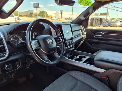 2022 RAM 1500 Big Horn 4x4 Crew Cab 5'7" Box