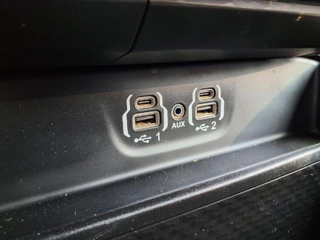 2022 RAM 1500 Big Horn 4x4 Crew Cab 5'7" Box