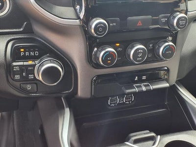 2022 RAM 1500 Big Horn 4x4 Crew Cab 5'7" Box