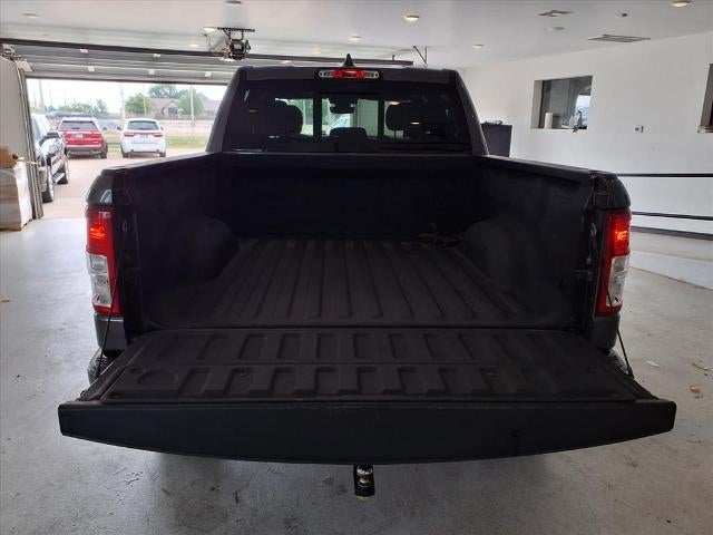 2022 RAM 1500 Big Horn 4x4 Crew Cab 5'7" Box