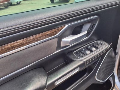 2019 RAM 1500 Laramie 4x4 Crew Cab 6'4" Box