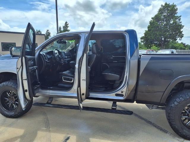 2019 RAM 1500 Laramie 4x4 Crew Cab 6'4" Box