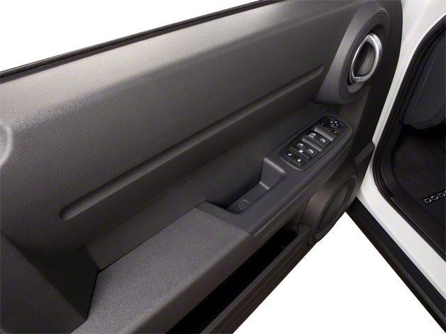 2011 Dodge Nitro 2WD 4dr Heat