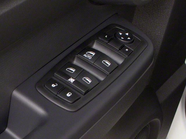 2011 Dodge Nitro 2WD 4dr Heat