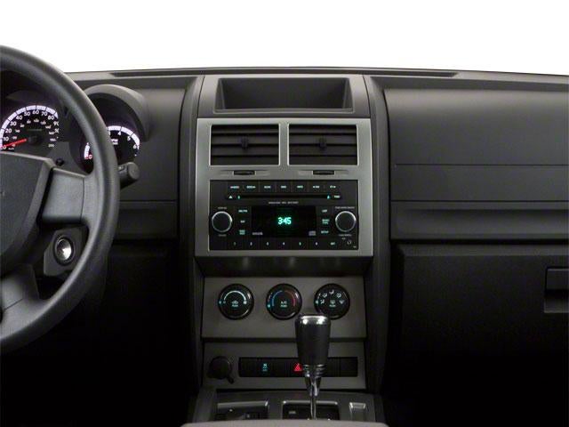 2011 Dodge Nitro 2WD 4dr Heat