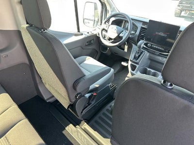 2025 Ford Transit Passenger Wagon T-350 148" Med Roof XLT RWD