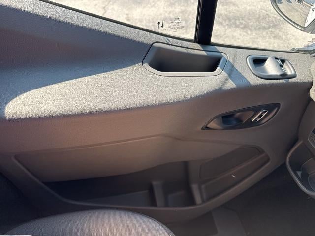 2025 Ford Transit Passenger Wagon T-350 148" Med Roof XLT RWD