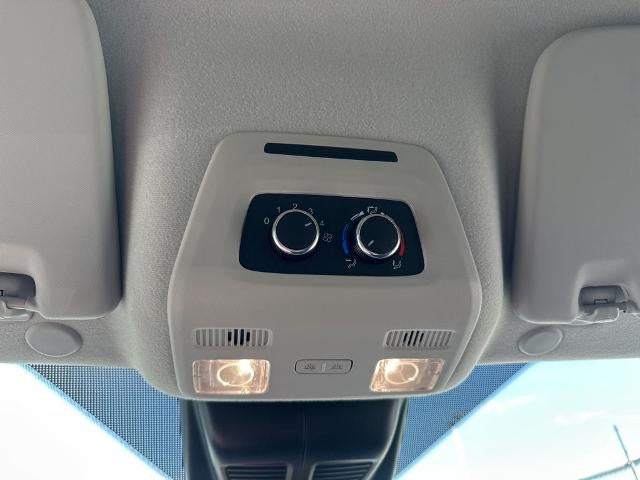 2025 Ford Transit Passenger Wagon T-350 148" Med Roof XLT RWD