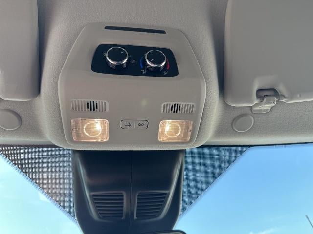 2025 Ford Transit Passenger Wagon T-350 148" Med Roof XLT RWD