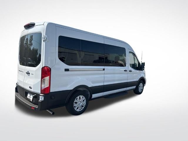 2025 Ford Transit Passenger Wagon T-350 148" Med Roof XLT RWD