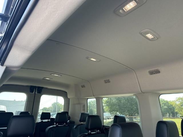 2025 Ford Transit Passenger Wagon T-350 148" Med Roof XL RWD