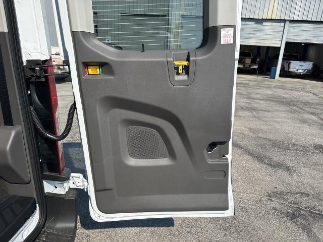 2025 Ford Transit Passenger Wagon T-350 148" Med Roof XL RWD