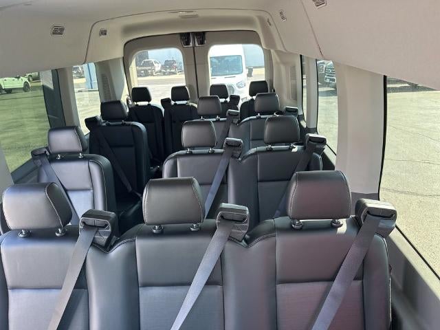 2025 Ford Transit Passenger Wagon T-350 148" Med Roof XL RWD