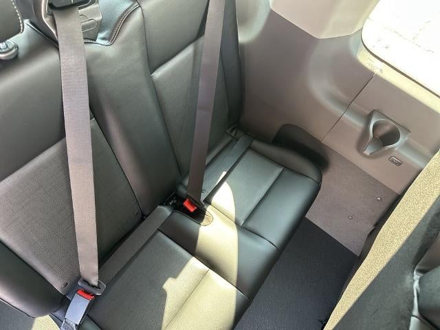 2025 Ford Transit Passenger Wagon T-350 148" Med Roof XL RWD