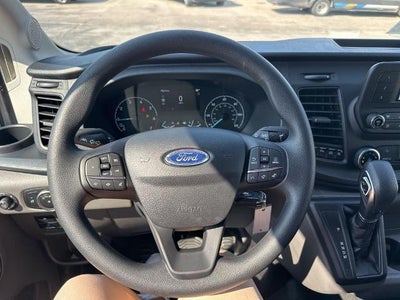 2025 Ford Transit Passenger Wagon T-350 148" Med Roof XL RWD