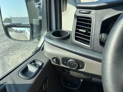 2025 Ford Transit Passenger Wagon T-350 148" Med Roof XL RWD