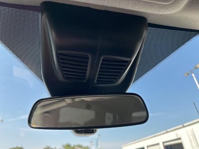 2025 Ford Transit Passenger Wagon T-350 148" Med Roof XL RWD