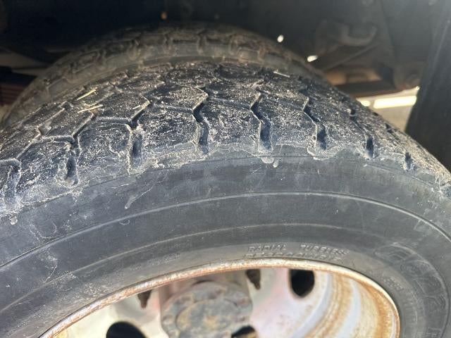 2015 Ford Super Duty F-450 DRW 2WD Crew Cab 176" WB 60" CA XL