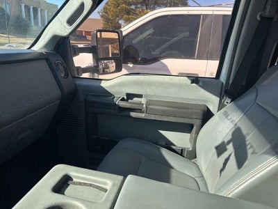 2015 Ford Super Duty F-450 DRW 2WD Crew Cab 176" WB 60" CA XL