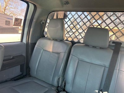 2015 Ford Super Duty F-450 DRW 2WD Crew Cab 176" WB 60" CA XL