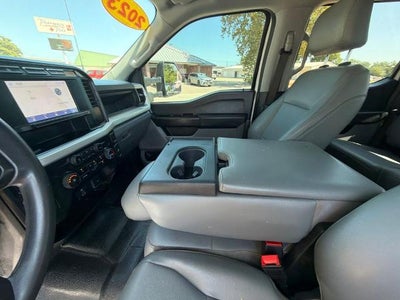 2023 Ford Super Duty F-450 DRW XL 4WD Crew Cab 179" WB 60" CA