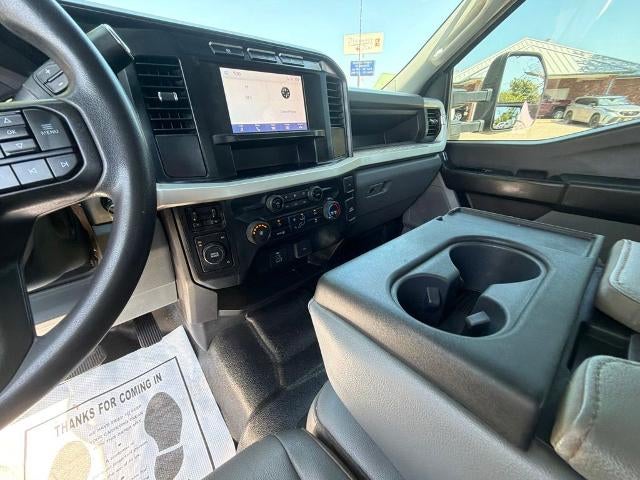 2023 Ford Super Duty F-450 DRW XL 4WD Crew Cab 179" WB 60" CA
